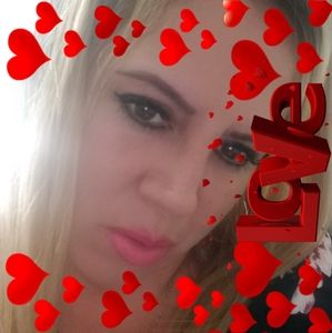 Meet your Posher, Cecilia